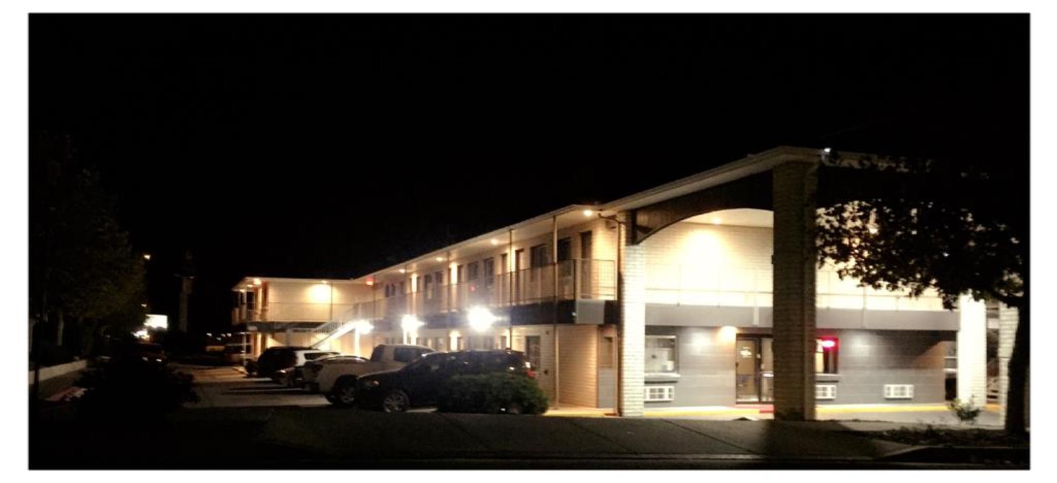 Travelodge By Wyndham Albuquerque East Exterior foto